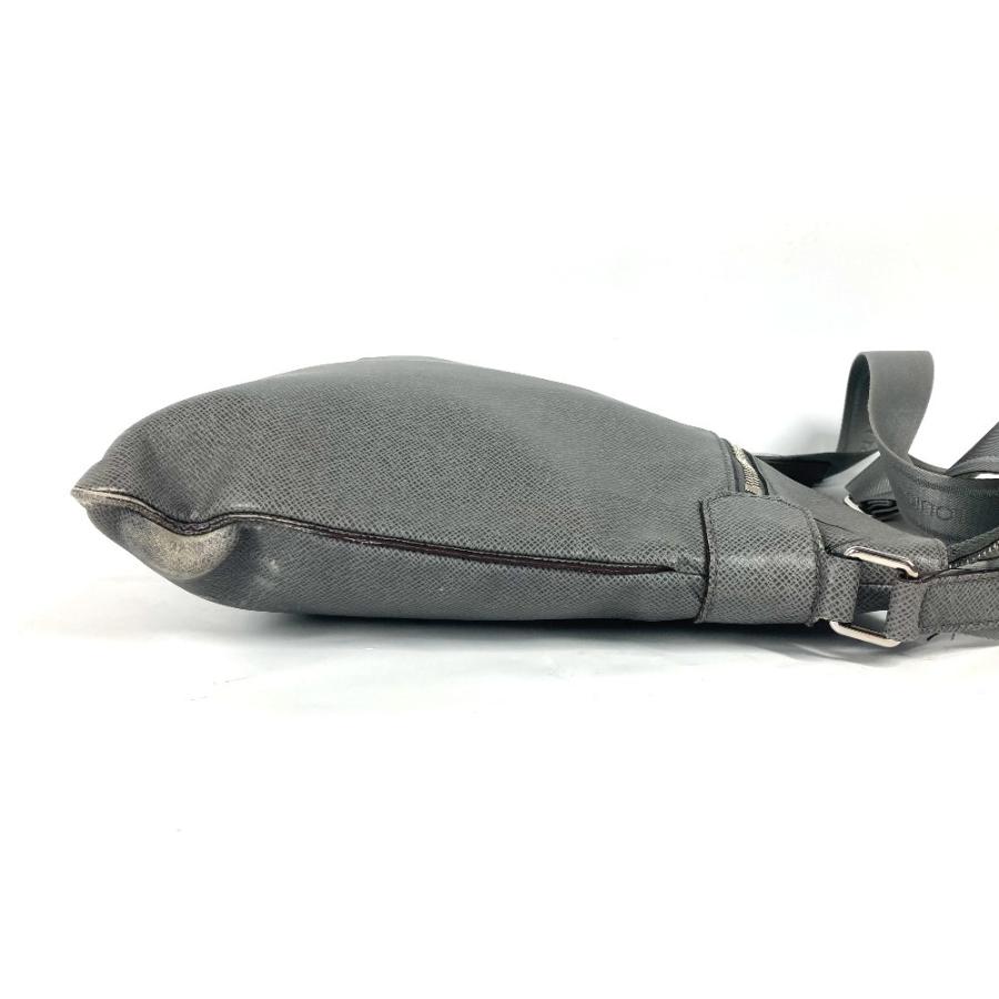 LOUIS VUITTON ルイヴィトン M32630  サシャ カバン 斜め掛け ポシェット タイガ ショルダーバッグ グラシエ グレー メンズ【中古】 | LOUIS VUITTON | 02