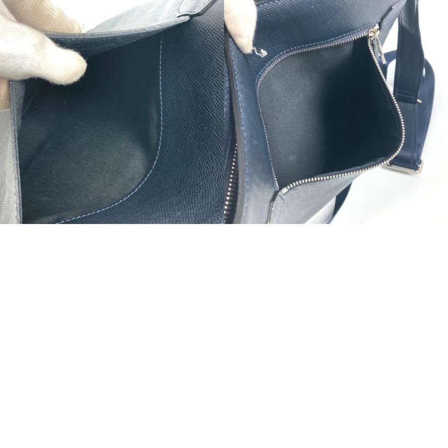 LOUIS VUITTON ルイヴィトン M32629 サシャ カバン 斜め掛け カバン タイガ ショルダーバッグ ボレアル ネイビー ユニセックス【中古】 | LOUIS VUITTON | 09
