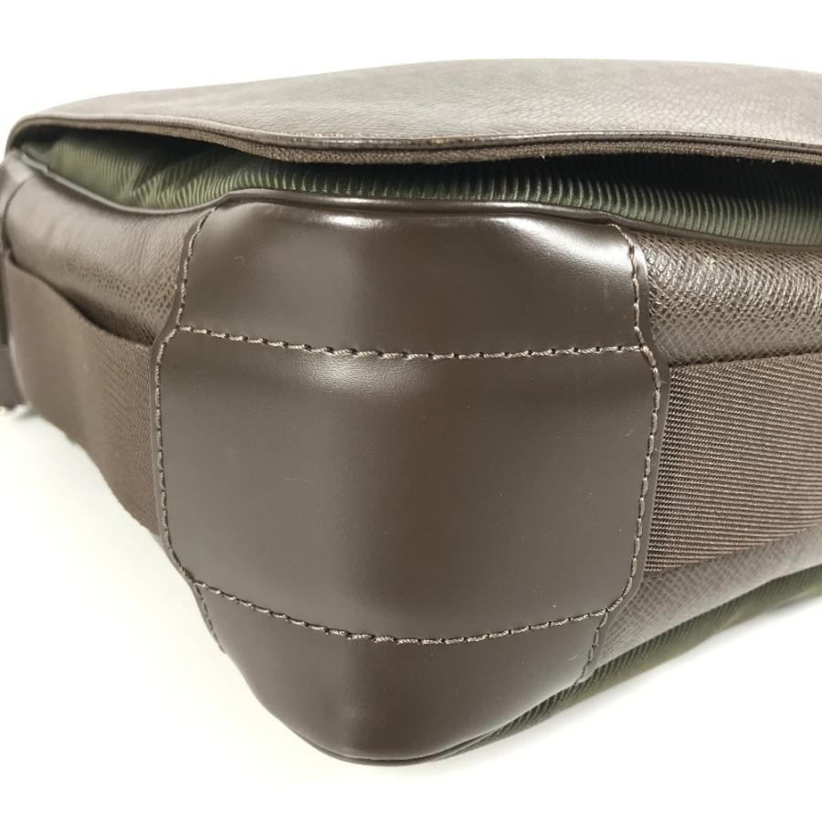 LOUIS VUITTON ルイヴィトン M30148 ヴィクトール 斜め掛け フラップ メッセンジャーバッグ タイガ ショルダーバッグ グリズリ【中古】 | LOUIS VUITTON | 05
