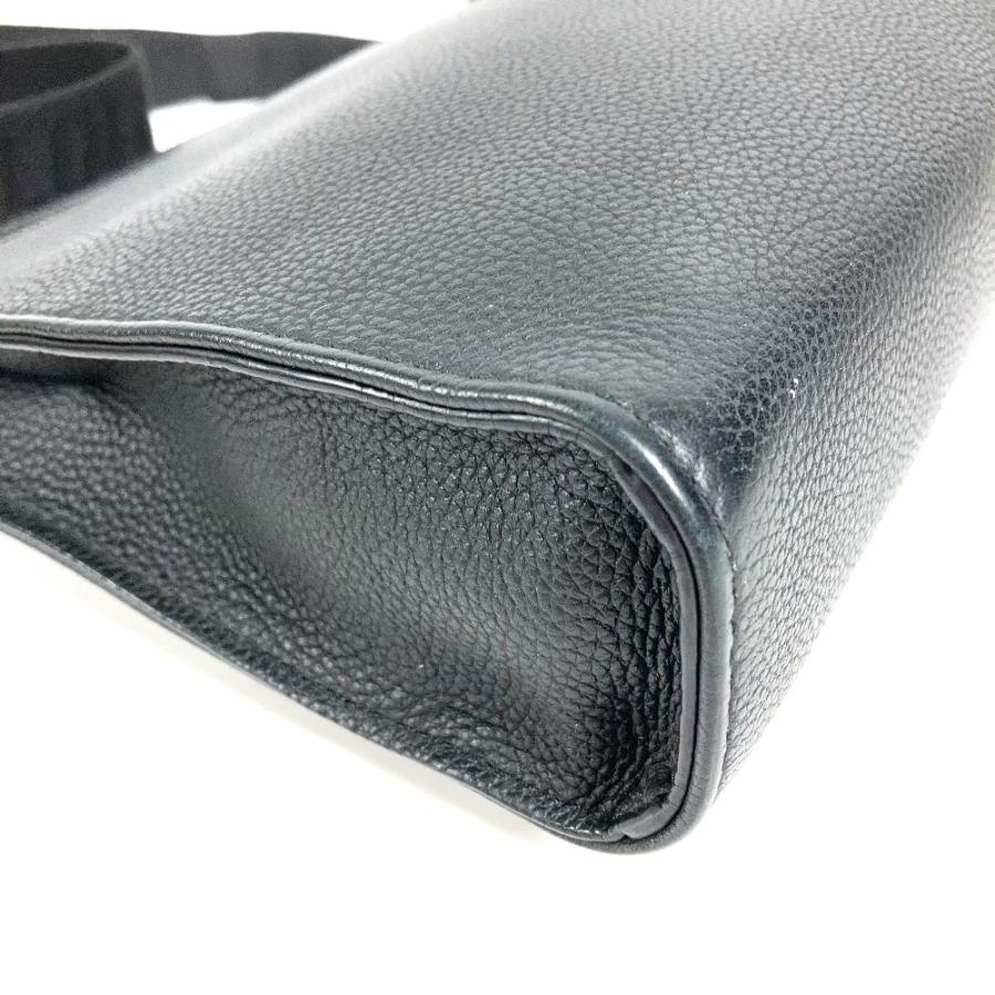 LOUIS VUITTON ルイヴィトン M59329 メッセンジャーヴォワヤージュクラッチバッグ アエログラム ショルダーバッグ ブラック 【中古】 | LOUIS VUITTON | 02