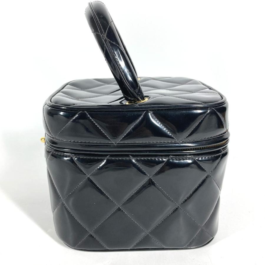 CHANEL シャネル  ヴィンテージシャネル Vintage Chanel マトラッセ パテントレザー バニティバッグ（ハート型ミラー付き）【中古】 | CHANEL | 01