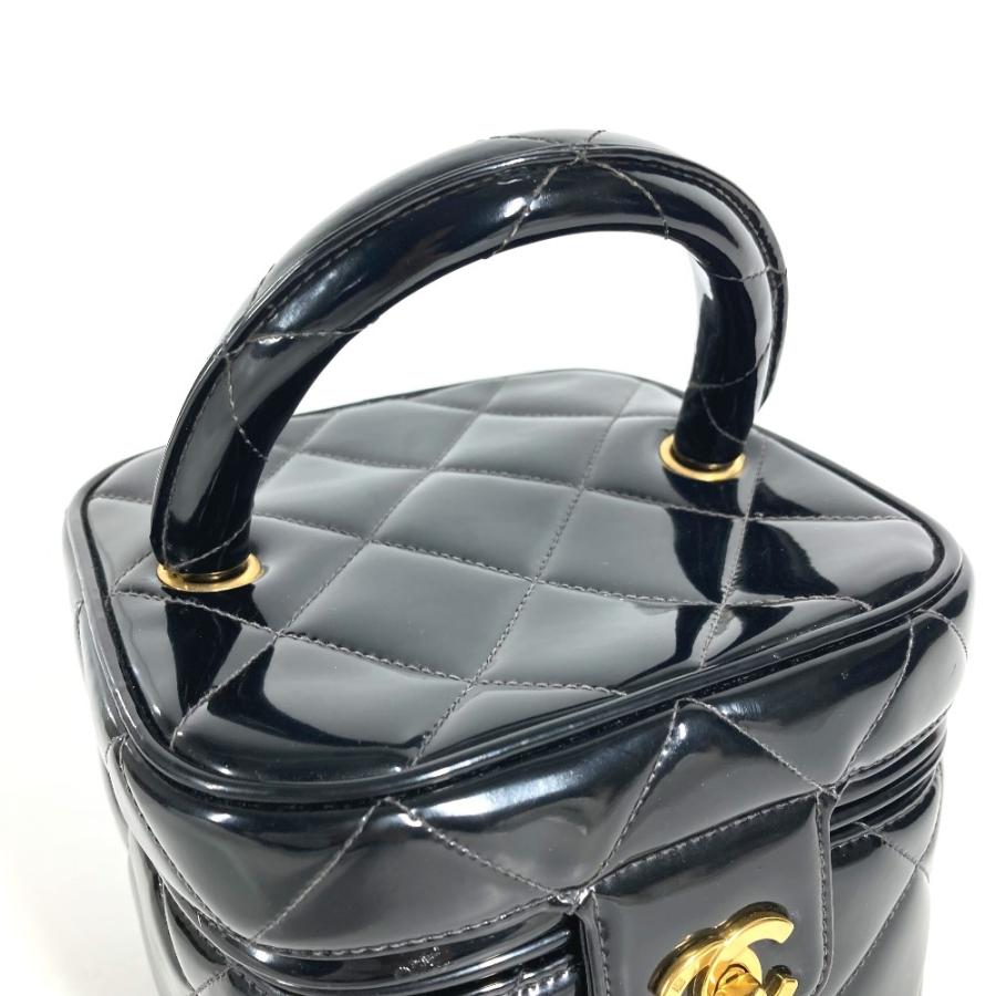 CHANEL シャネル  ヴィンテージシャネル Vintage Chanel マトラッセ パテントレザー バニティバッグ（ハート型ミラー付き）【中古】 | CHANEL | 06