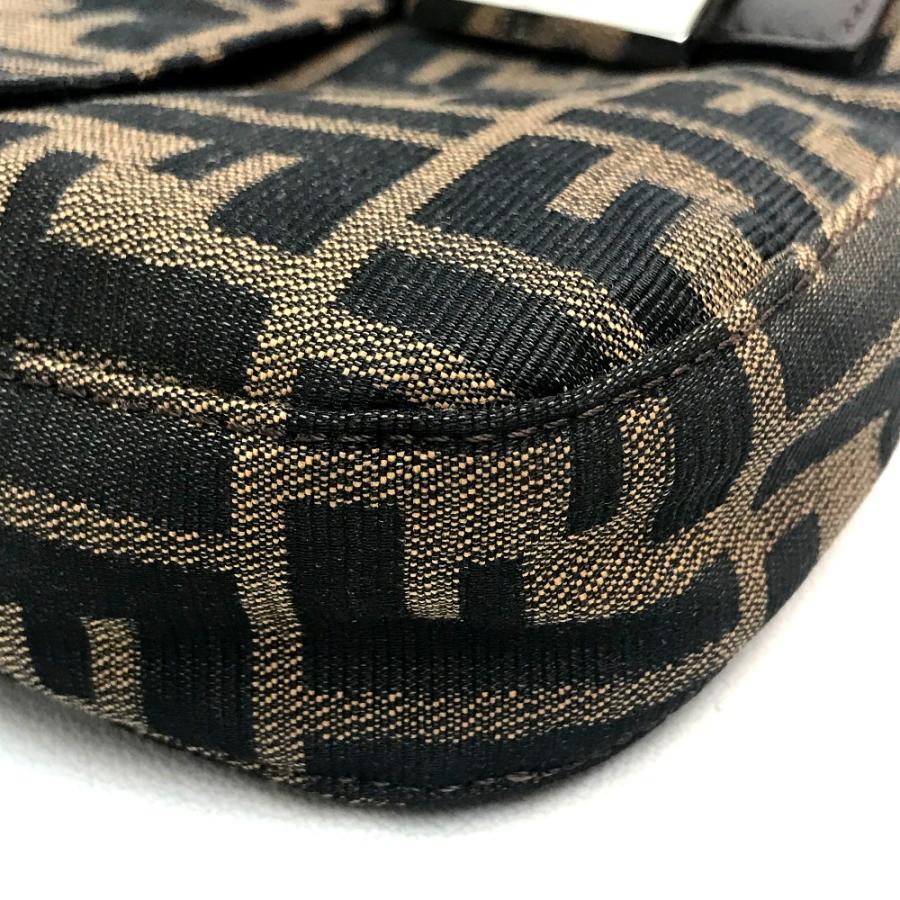 Fendi FFロゴハンドバッグ ブラウン/ブラック フェンディ”しなやかレザー”のメッセンジャーバッグ、「FF」ロゴ