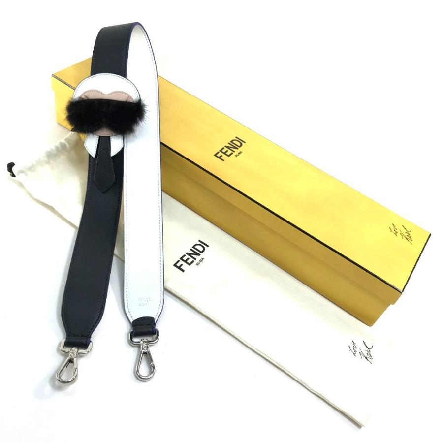 FENDI - フェンディ FENDI ストラップユー カーリト 8AV0775R7F0X93 ファー付き カール ラガーフェルド ショルダーストラップ レザー ブラック×ホワイト×ブルー FENDI フェンディ 8AV0775R7F0X93 ストラップユー カーリト