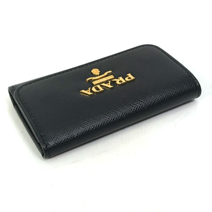 美品✨PRADA キーケース 4連 キーリング レザー シボ革 ブラック PRADA（プラダ） 美品 キーリング 4連 ロゴ キーケース ブラック