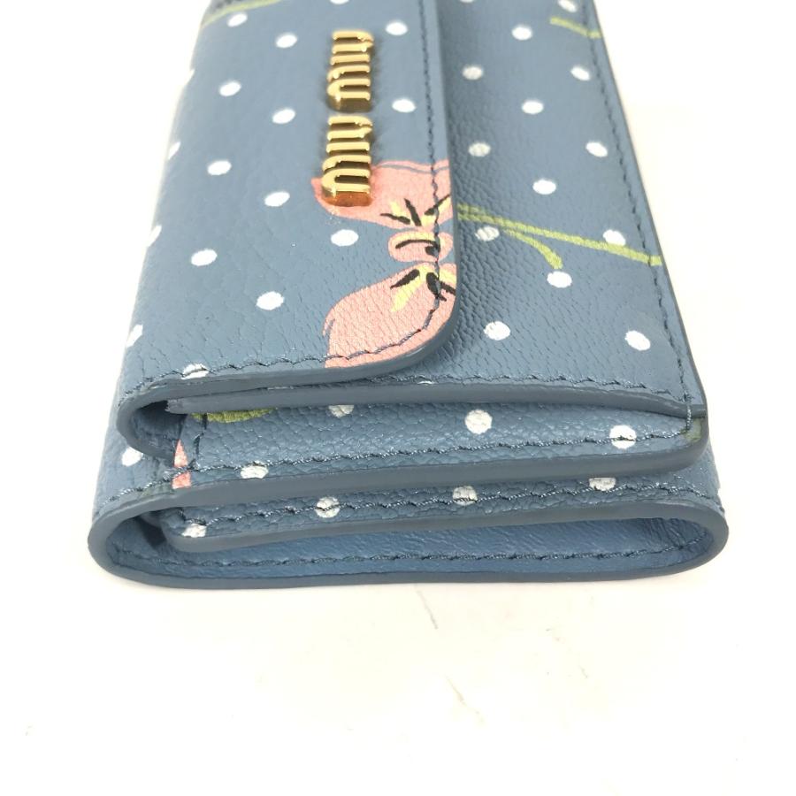 新品同様 MIUMIU ミュウミュウ マドラス コンパクトウォレット 3つ折り財布 水玉 ドット ロゴ フラワー 3つ折り財布 ブルー【中古】 | miu miu | 02