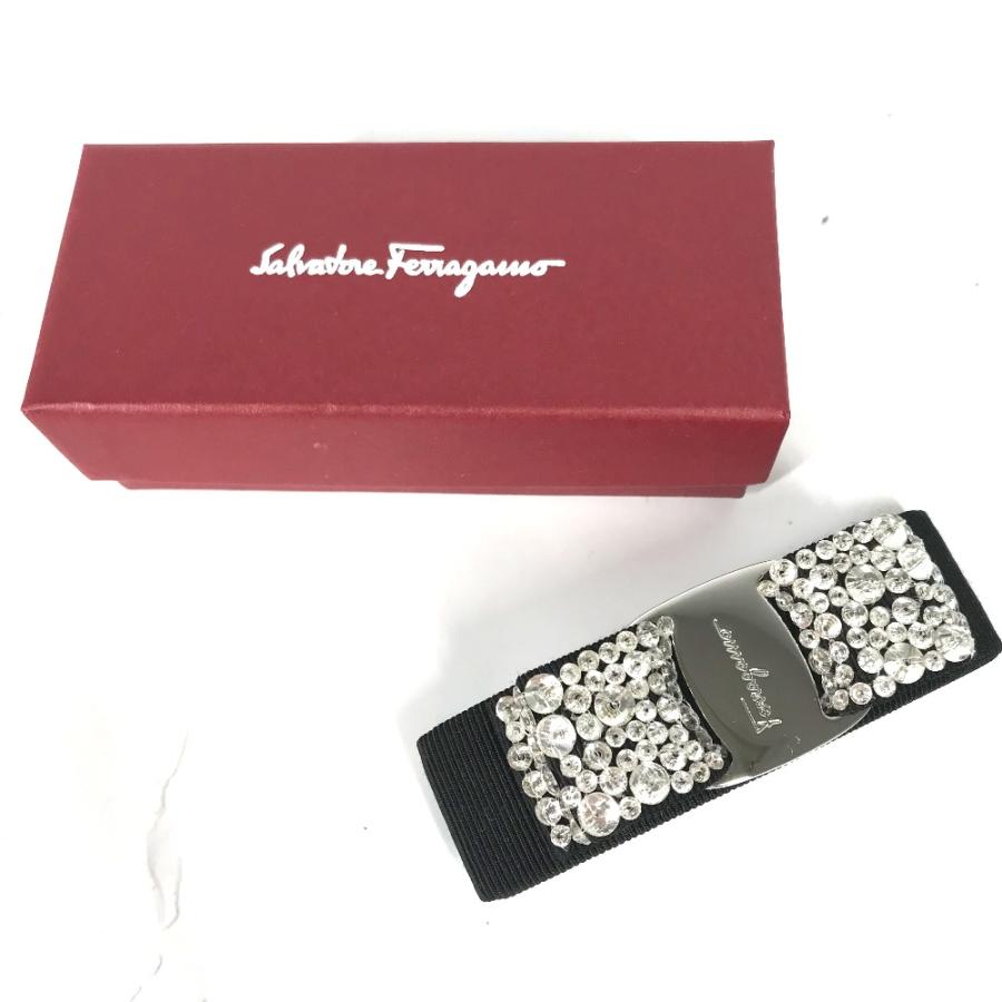 新品同様 Salvatore Ferragamo サルヴァトーレフェラガモ ヴァラ
