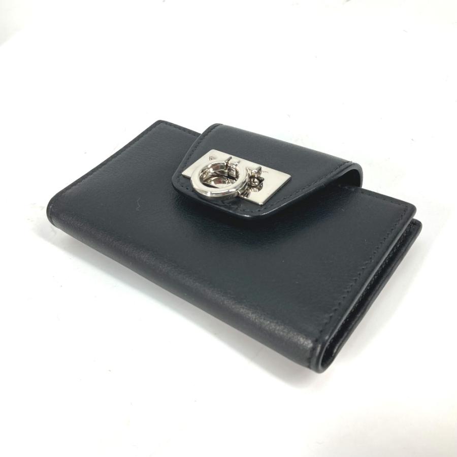 美品 Salvatore Ferragamo サルヴァトーレフェラガモ 6連 鍵 ガンチーニ キーケース ブラック レディース【中古】 |  | 02