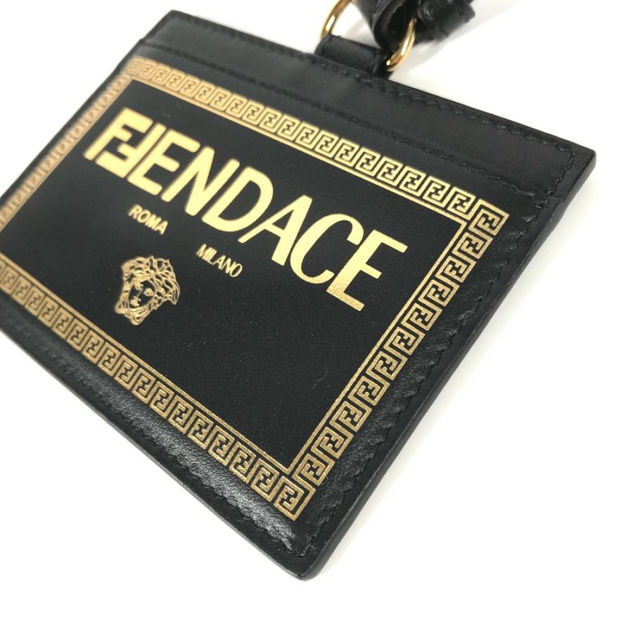 新品同様 VERSACE ヴェルサーチ FENDACE フェンダーチェ ネックストラップ付 IDホルダー  フェンディ FENDI コラボ  カードケース【中古】 |  | 05