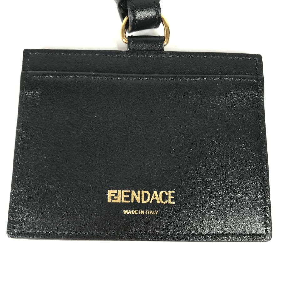 新品同様 VERSACE ヴェルサーチ FENDACE フェンダーチェ ネックストラップ付 IDホルダー  フェンディ FENDI コラボ  カードケース【中古】 |  | 06