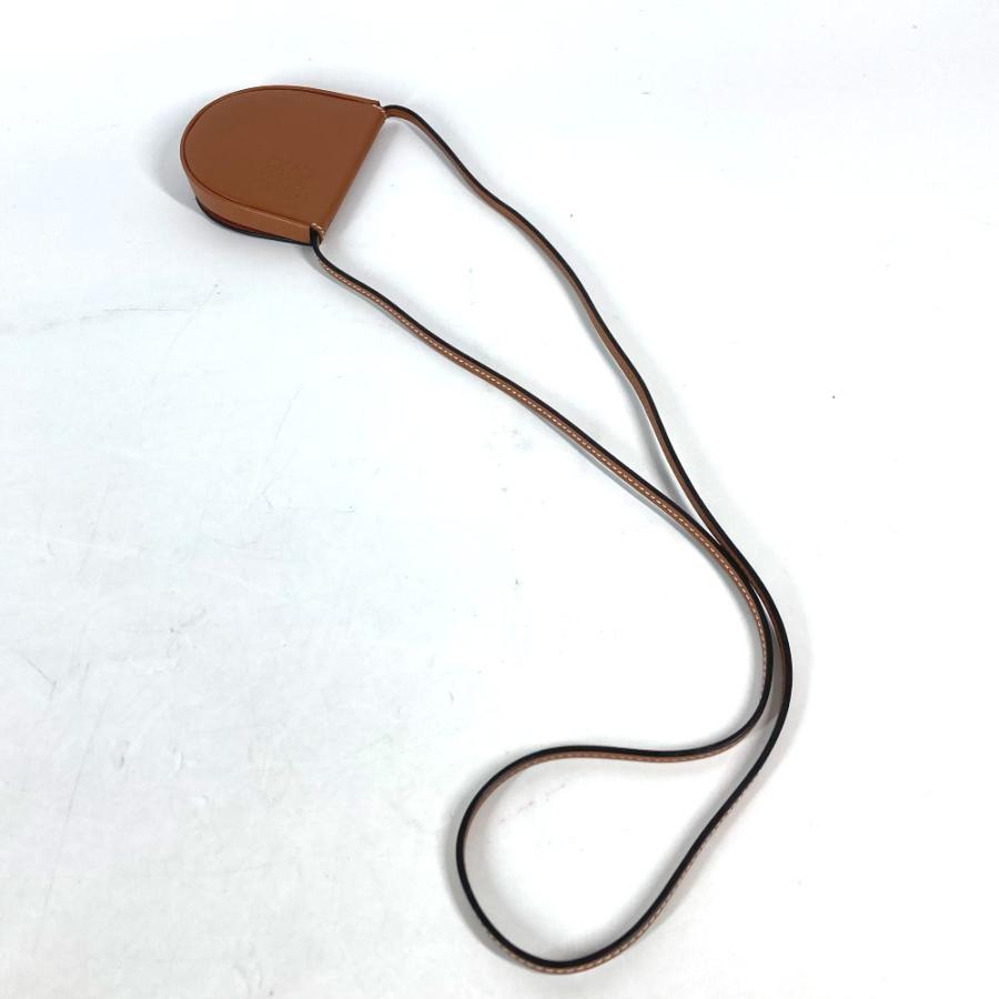 新品同様 LOEWE ロエベ アナグラム ロゴ ストラップ付 斜め掛け 財布 小銭入れ コインケース ブラウン レディース【中古】 | LOEWE | 02