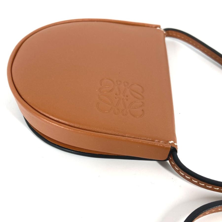新品同様 LOEWE ロエベ アナグラム ロゴ ストラップ付 斜め掛け 財布 小銭入れ コインケース ブラウン レディース【中古】 | LOEWE | 04