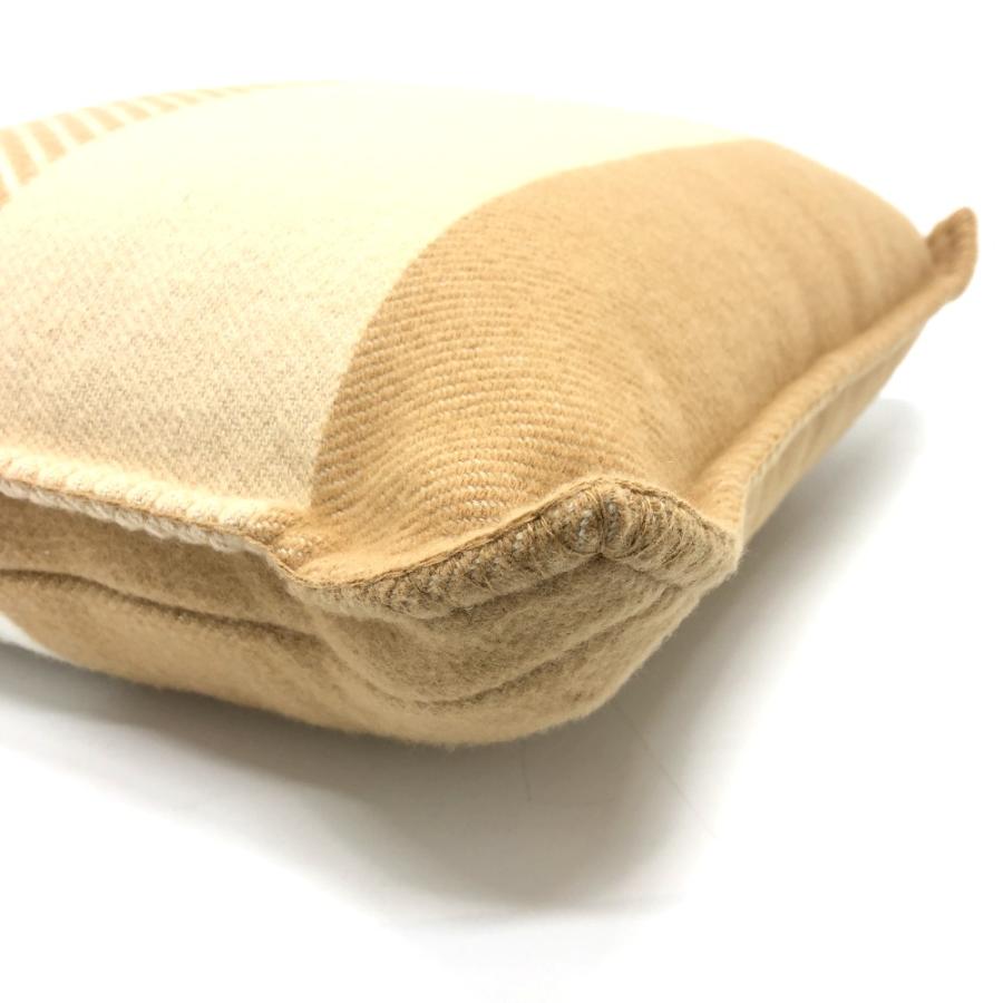 未使用 HERMES エルメス H103423M クッション 《Hリヴィエラ》 雑貨 インテリア インテリア小物 クッション サーブル ベージュ 【中古】 | HERMES | 03