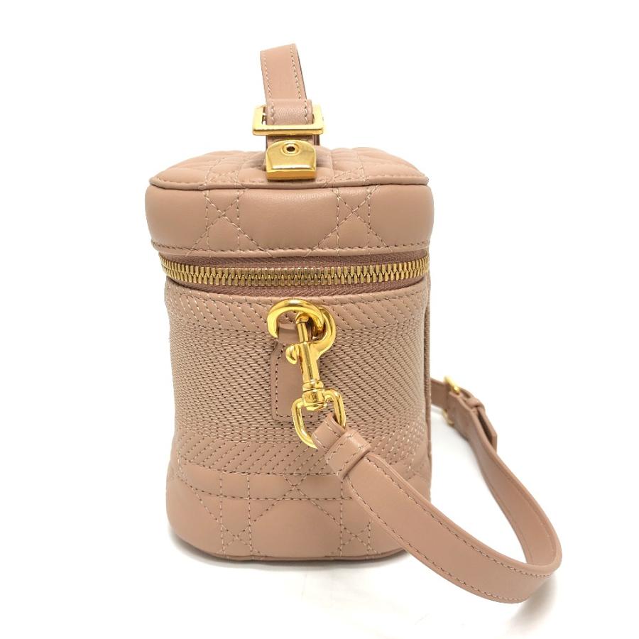 未使用 Dior ディオール スモール ヴァニティ バニティバッグ カナージュステッチ ロゴ 2WAY 肩掛けバック 斜め掛けバック 【中古】 |  | 04