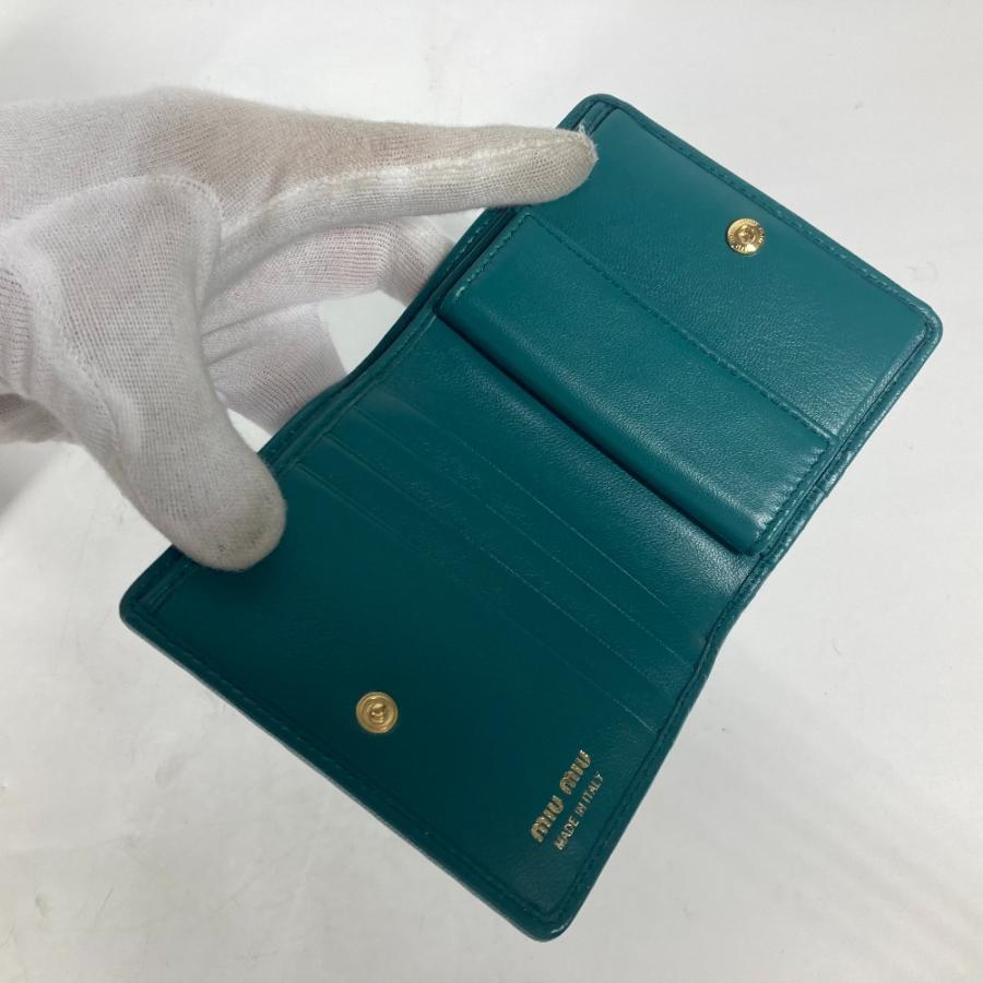未使用 MIUMIU ミュウミュウ 5MV204 マテラッセ コンパクトウォレット ロゴ 2つ折り財布 ラグーナ グリーン レディース【中古】 | miu miu | 07