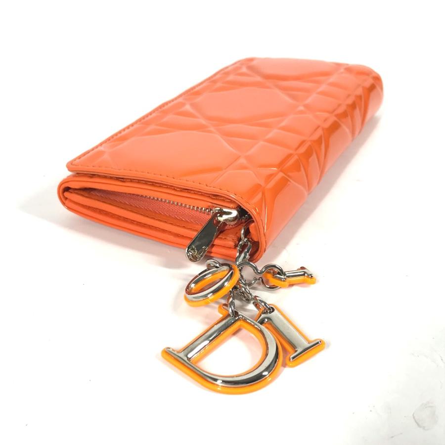新品同様 Dior ディオール レディディオール カナージュ 二つ折り チェーンウォレット エナメル ロゴチャーム 長財布 オレンジ【中古】 |  | 03