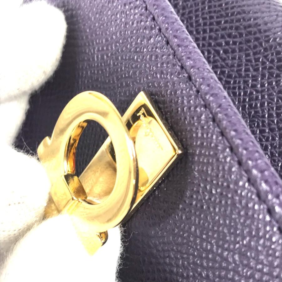 Salvatore Ferragamo サルヴァトーレフェラガモ 22D151 ガンチーニ クリップ式 三つ折り キーリング 鍵 6連 キーケース パープル【中古】 |  | 07