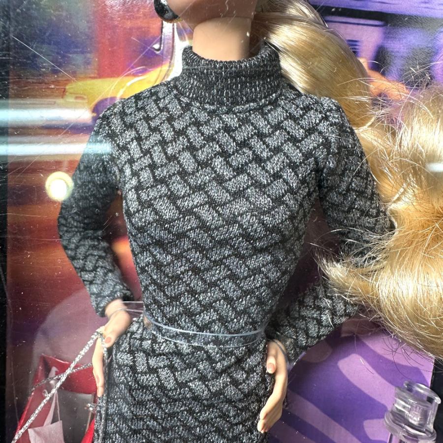 新品同様 MATTEL マテル シティ・ショッパー コレクターブラックラベル おもちゃ バービーコレクター ザ・バービールック Barbie【中古】 |  | 03