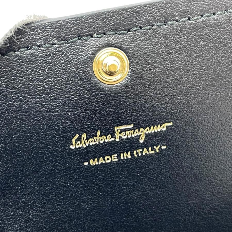 Salvatore Ferragamo サルヴァトーレフェラガモ 22C690 ヴァラ リボン ロングウォレット レザー |  | 06