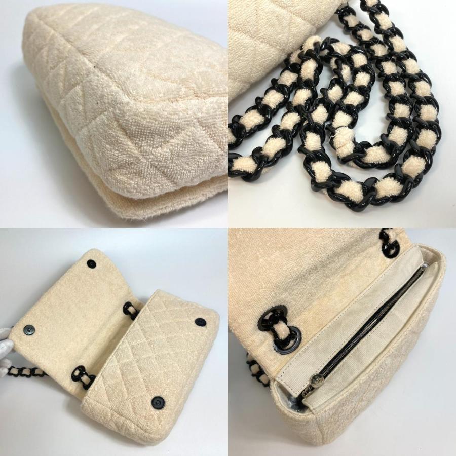 CHANEL（シャネル） ココマーク CC マトラッセ パイル地 プラスチック