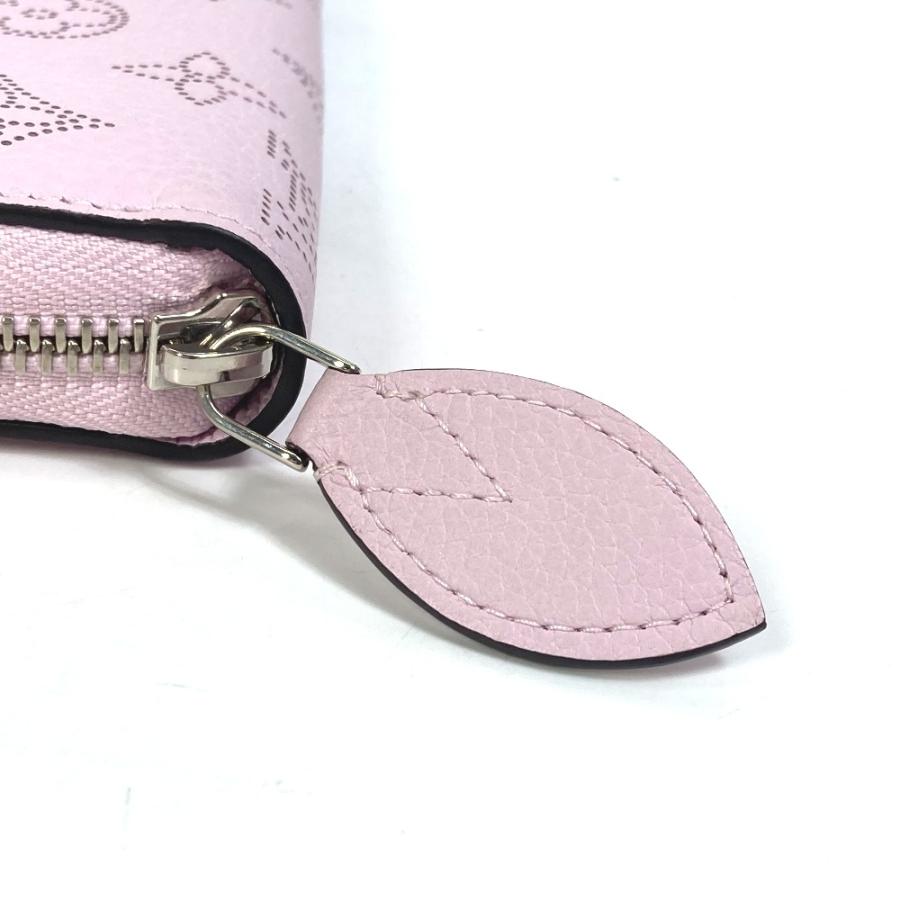 LOUIS VUITTON（ルイ・ヴィトン） M81426 モノグラムマヒナ ジッピー