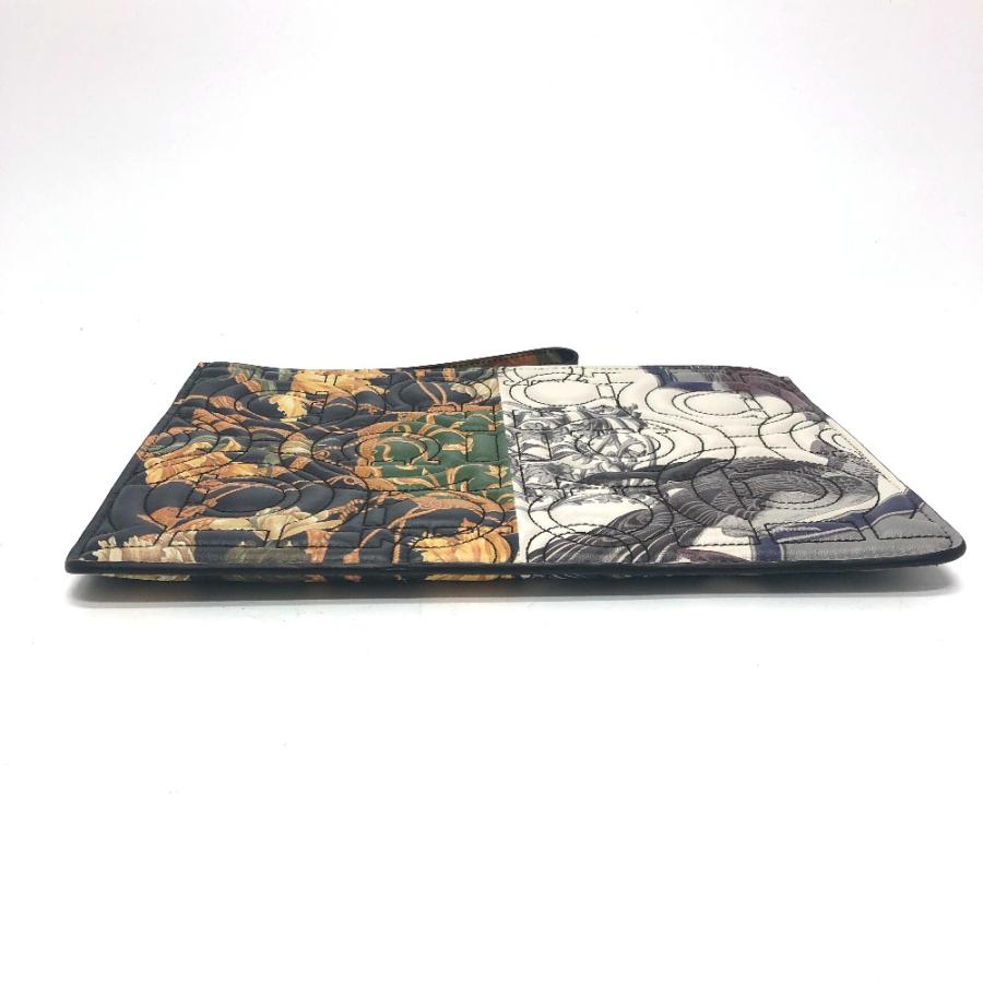 美品 Salvatore Ferragamo サルヴァトーレフェラガモ 22D517 カバン ストラップ付 ガンチーニ クラッチバッグ マルチカラー メンズ【中古】 |  | 03