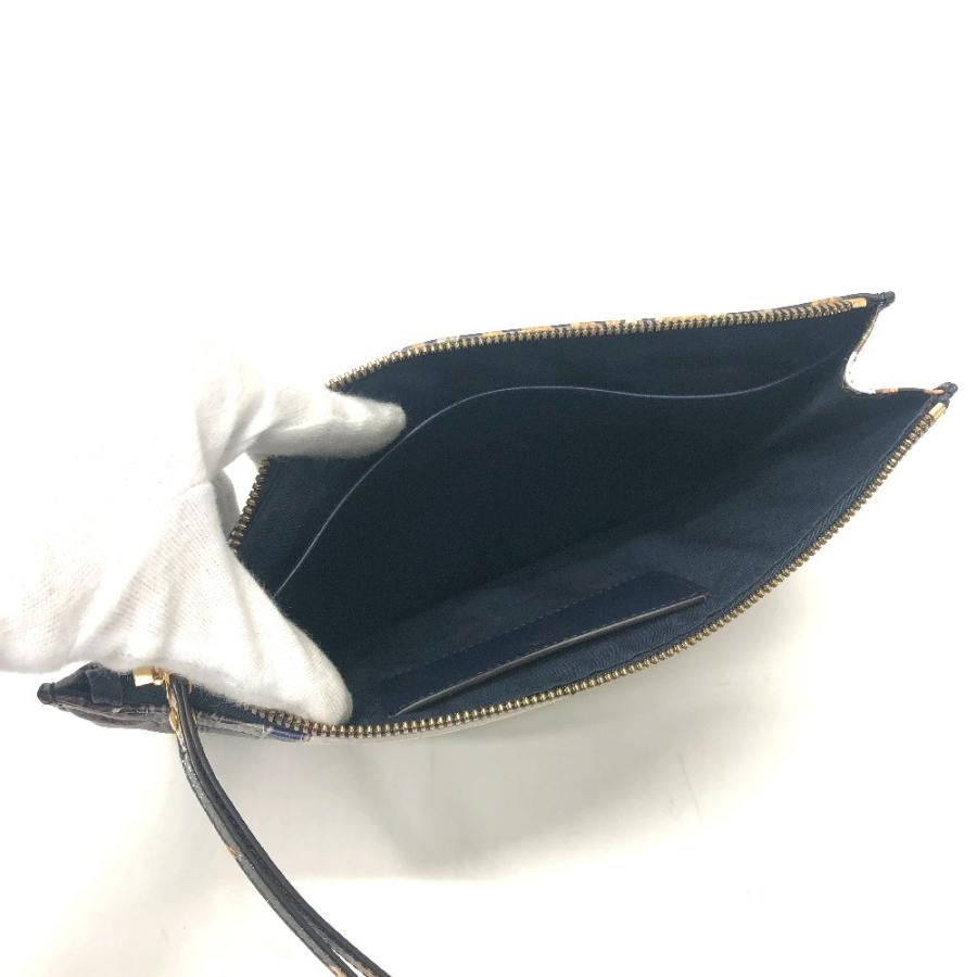 美品 Salvatore Ferragamo サルヴァトーレフェラガモ 22D517 カバン ストラップ付 ガンチーニ クラッチバッグ マルチカラー メンズ【中古】 |  | 05