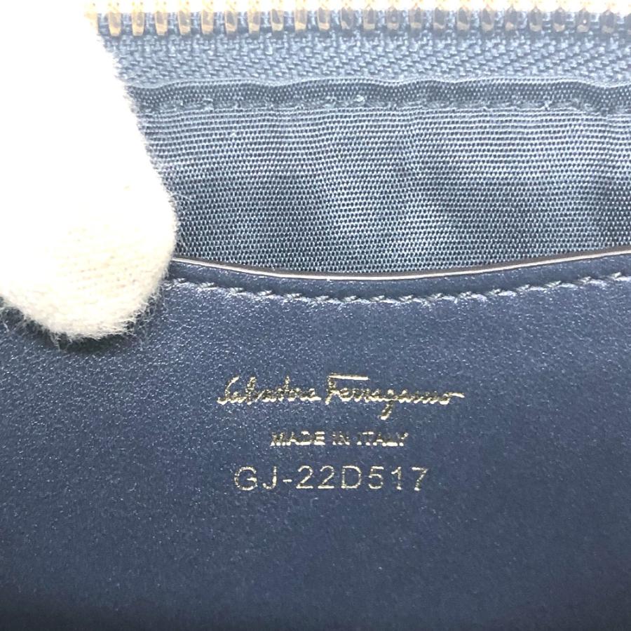 美品 Salvatore Ferragamo サルヴァトーレフェラガモ 22D517 カバン ストラップ付 ガンチーニ クラッチバッグ マルチカラー メンズ【中古】 |  | 06