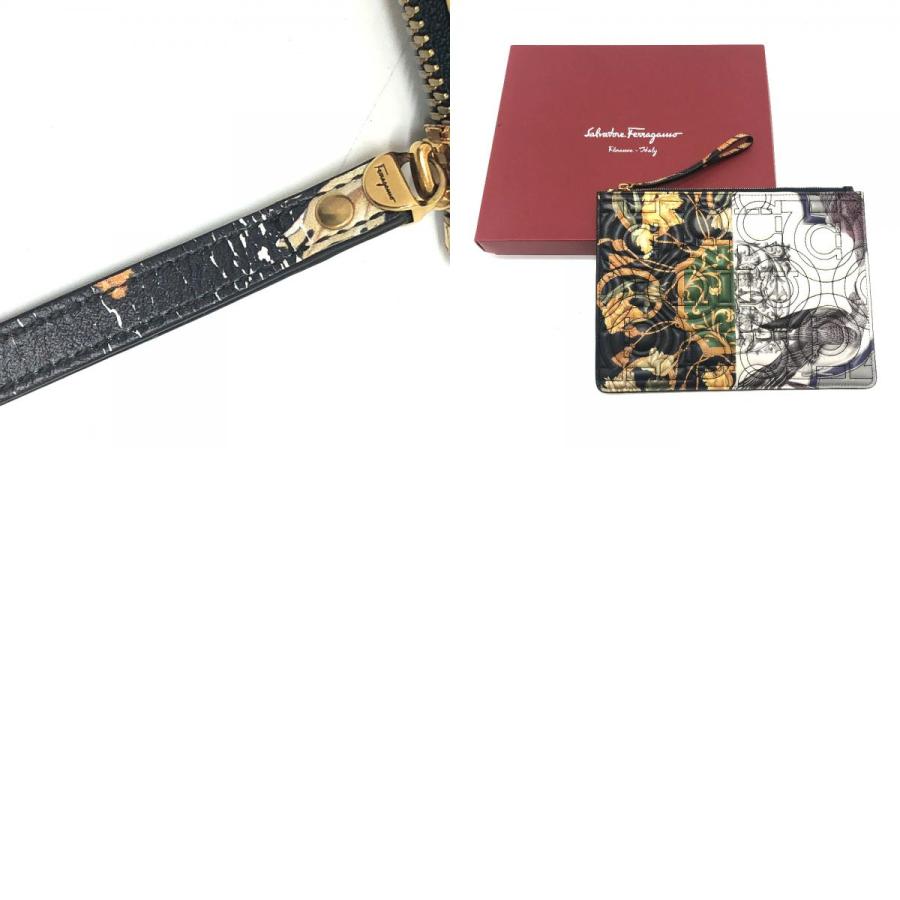美品 Salvatore Ferragamo サルヴァトーレフェラガモ 22D517 カバン ストラップ付 ガンチーニ クラッチバッグ マルチカラー メンズ【中古】 |  | 09