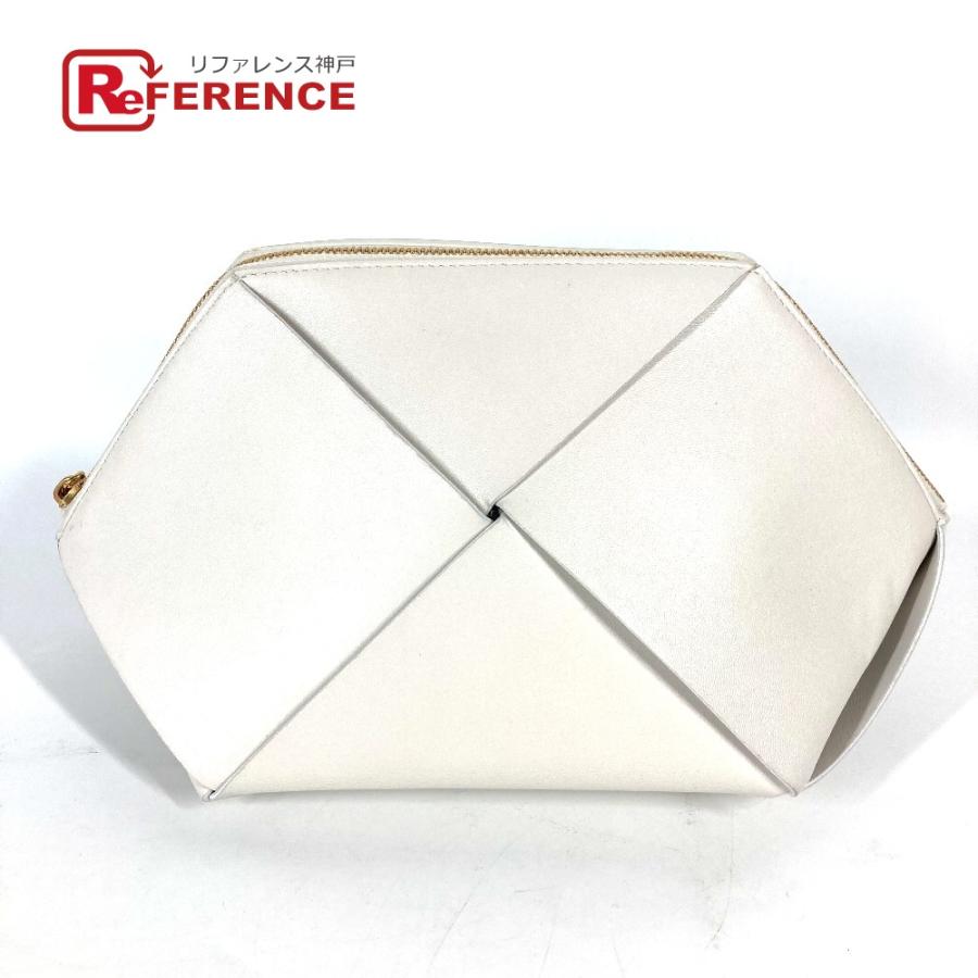 BOTTEGA VENETA ボッテガヴェネタ 666696 Chalk チョーク クラッチバッグ マキシイントレチャート ポーチ ホワイト レディース【中古】 | 