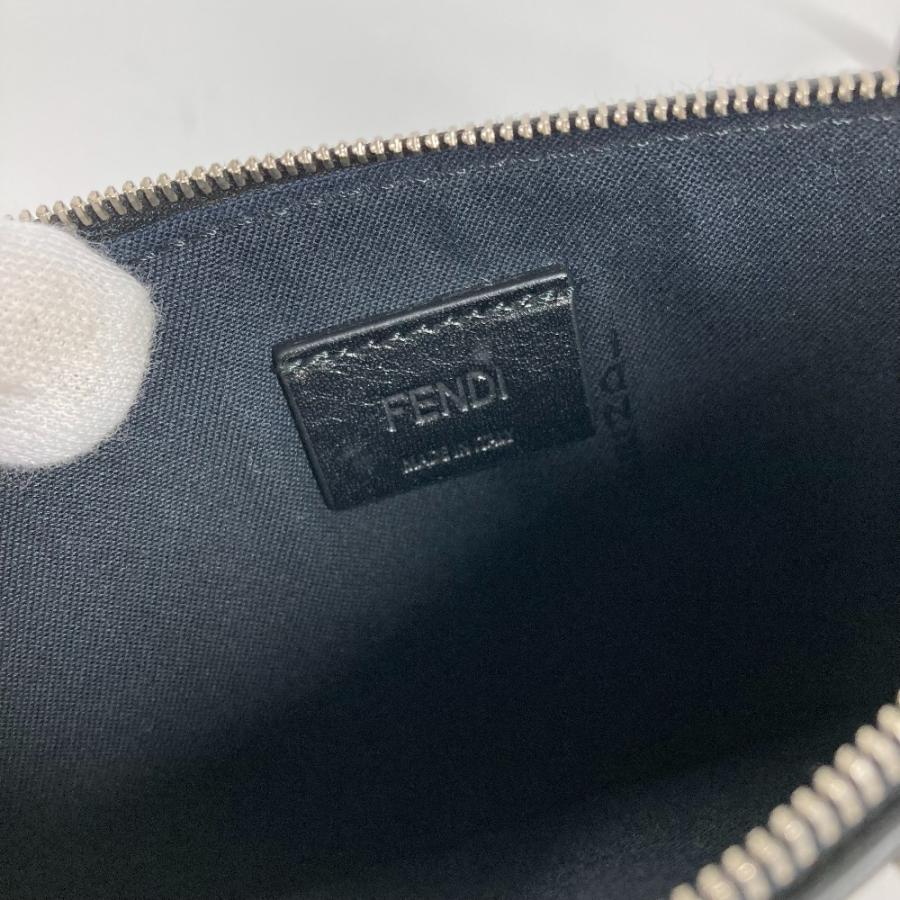 美品 FENDI フェンディ 8M0341 カールラガーフェルド ポーチ カバン スタッズ ストラップ付 クラッチバッグ ブラック レディース【中古】｜reference｜10