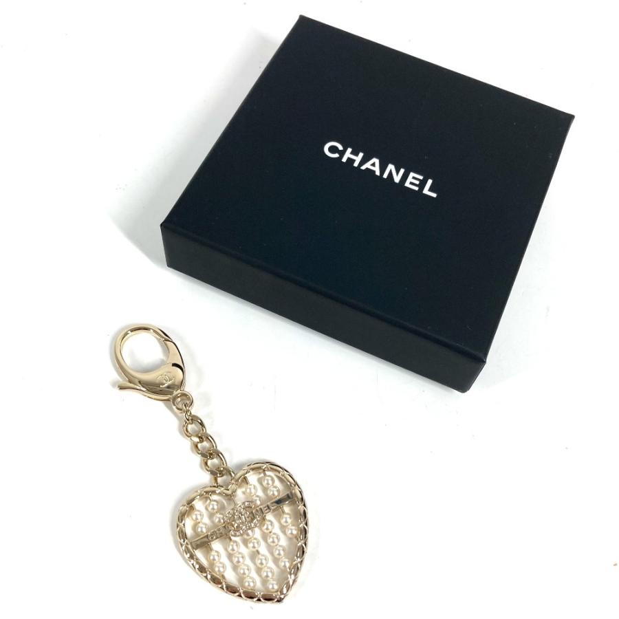 新品同様 CHANEL シャネル ABG045 ハート CC ココマーク ロゴ バッグチャーム チェーン B25A キーホルダー パール ラインストーン【中古】 | CHANEL | 07