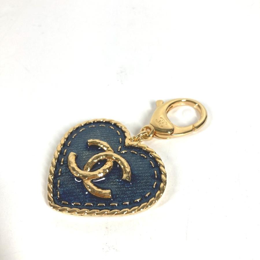 新品同様 CHANEL シャネル ABC827 ハート CC ココマーク ロゴ デニム バッグチャーム 24P キーホルダー ブルー レディース【中古】 | CHANEL | 03
