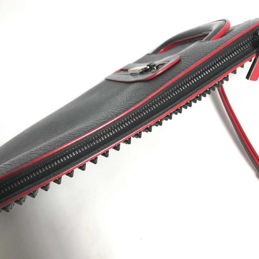 Christian Louboutin（クリスチャンルブタン） 3WAY クラッチバッグ