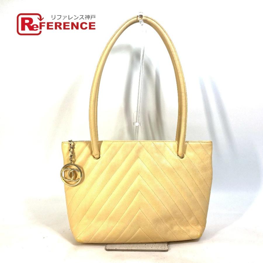CHANEL シャネル CC ココマーク Ｖステッチ シェブロン 肩掛け トートバッグ ショルダーバッグ キャビアスキン イエロー 【中古】 | CHANEL