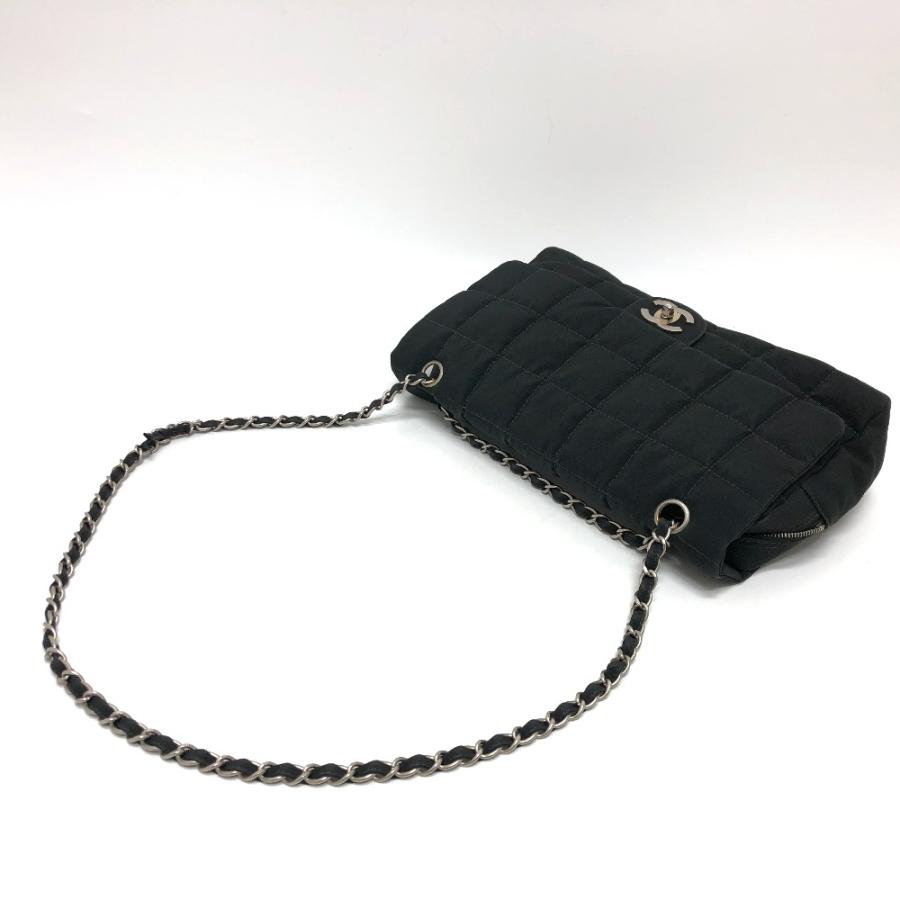 CHANEL シャネル チョコバー チェーン カバン 肩掛け 斜め掛け CHANEL シャネル チョコバー チェーン カバン 肩掛け 斜め掛け
