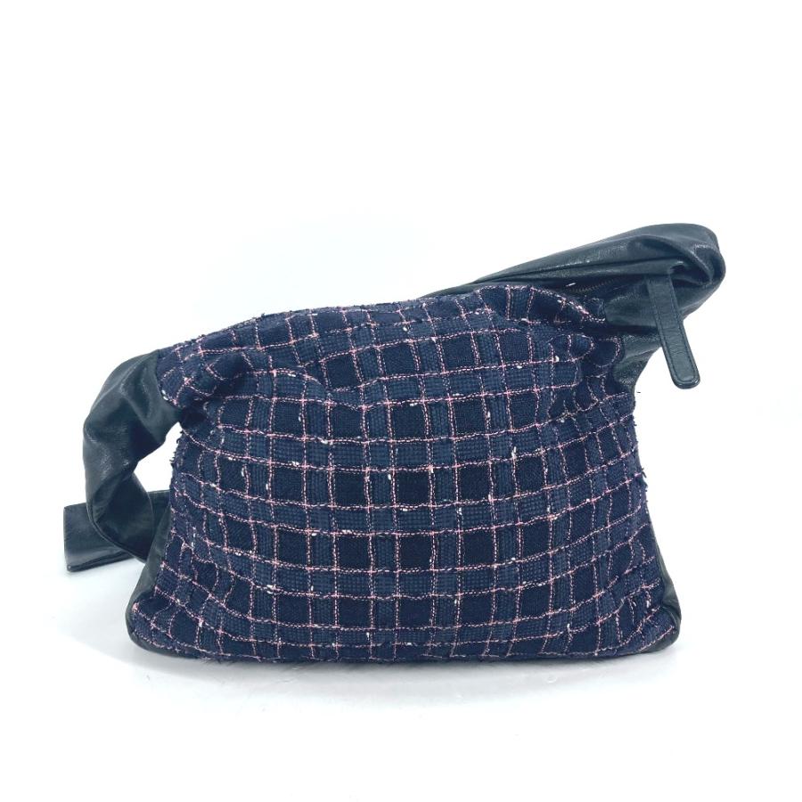 CHANEL シャネル ガールシャネル ボタン ショルダーバッグ ネイビー レディース【中古】 | CHANEL | 01