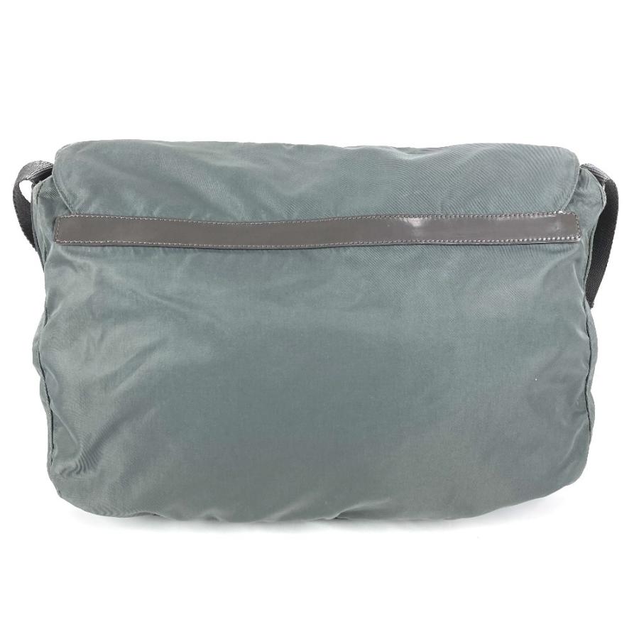 PRADA（プラダ） トライアングルロゴ 三角ロゴ プレート カバン  