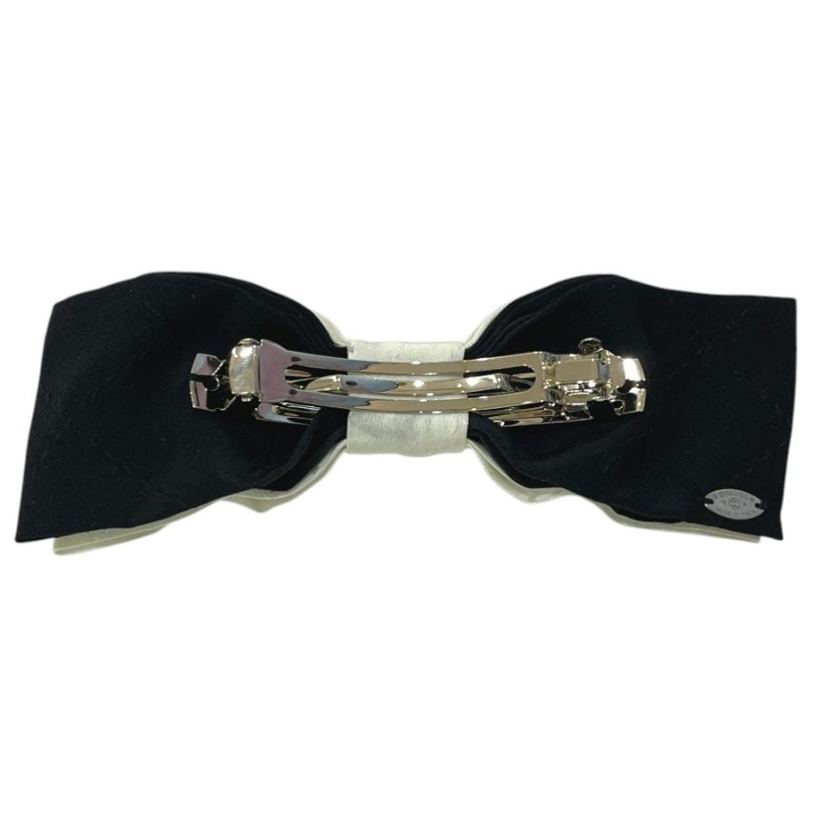 新品同様 CHANEL シャネル CC ココマーク ロゴ リボン りぼん バイカラー ヘアアクセサリー ヘアクリップ 25P バレッタ ホワイト.【中古】 | CHANEL | 01