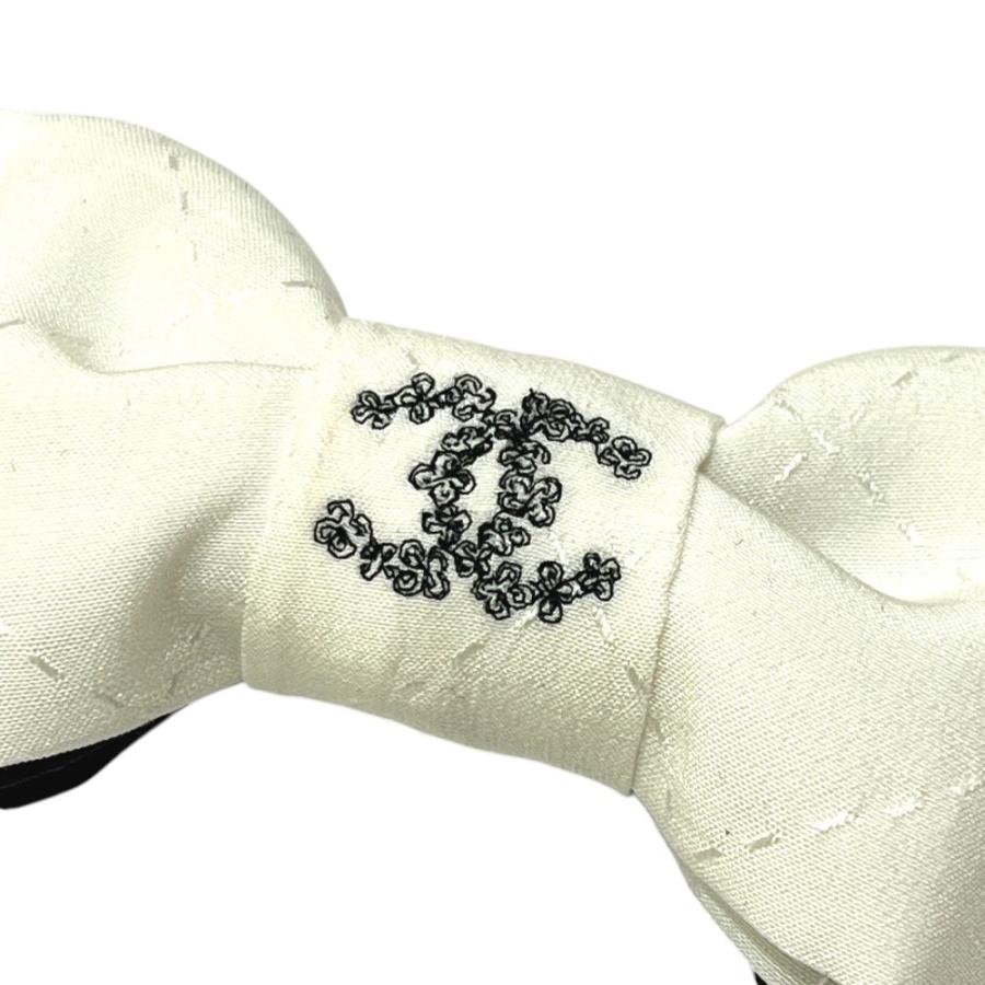 新品同様 CHANEL シャネル CC ココマーク ロゴ リボン りぼん バイカラー ヘアアクセサリー ヘアクリップ 25P バレッタ ホワイト.【中古】 | CHANEL | 02