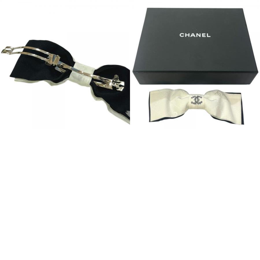 新品同様 CHANEL シャネル CC ココマーク ロゴ リボン りぼん バイカラー ヘアアクセサリー ヘアクリップ 25P バレッタ ホワイト.【中古】 | CHANEL | 09