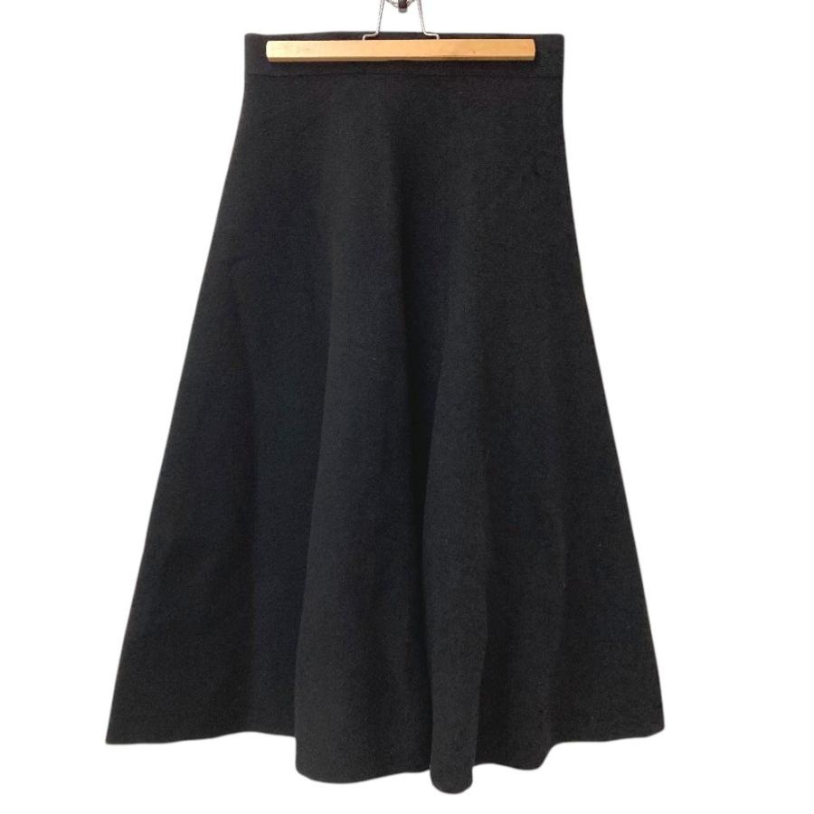 MONCLER モンクレール GONNA TRICOT KNITWEAR SKIRT スカート アパレル  ロゴ ワッペン ロングスカート ブラック レディース【中古】 | MONCLER | 01