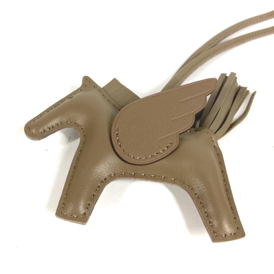 新品同様 HERMES エルメス ロデオ ペガサス PM  バッグチャーム ソーエトゥープ オールエトゥープ 馬 キーホルダー シュバル【中古】 | HERMES | 01