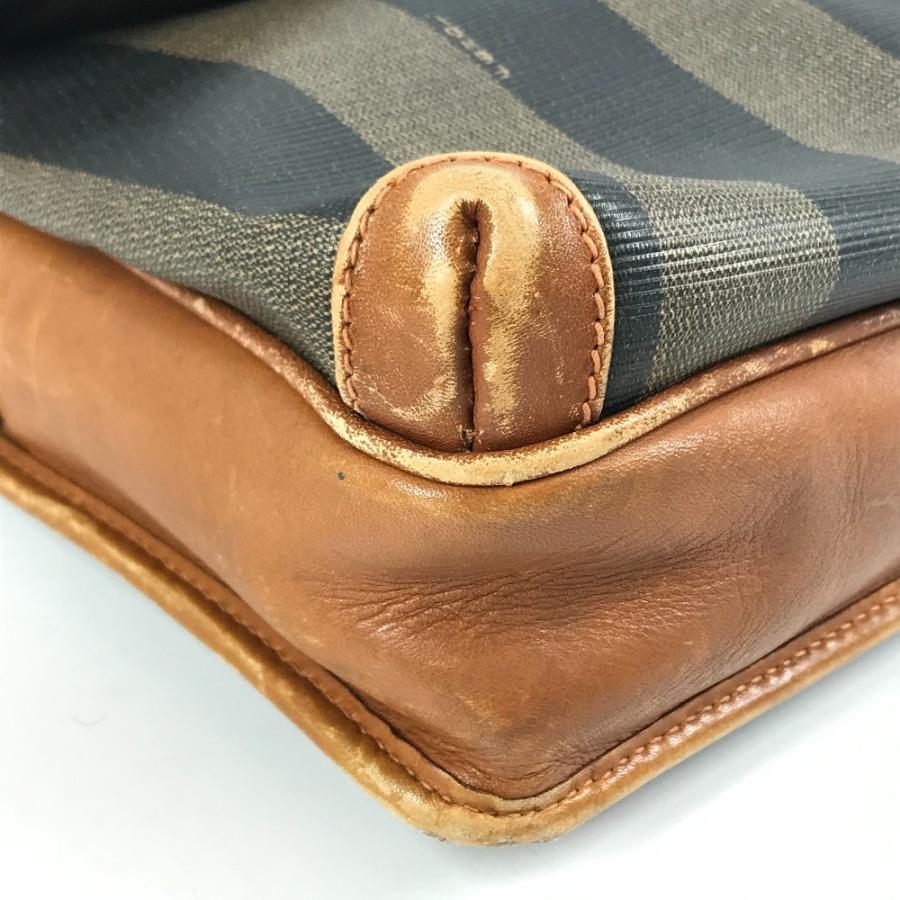 FENDI フェンディ ロゴ ペカン ポシェット 斜め掛け カバン バック フラップ ヴィンテージ ショルダーバッグ カーキ ユニセックス【中古】 | FENDI | 06