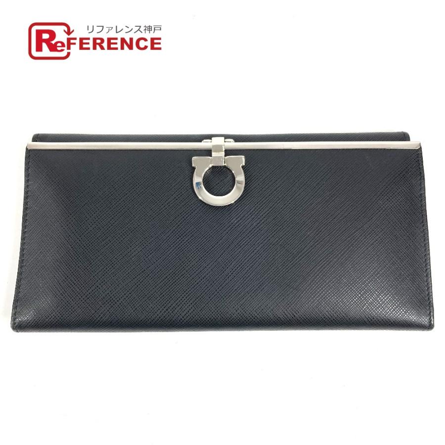 Salvatore Ferragamo サルヴァトーレフェラガモ ガンチーニ ロゴ ロングウォレット  長財布 ブラック ユニセックス【中古】 | 