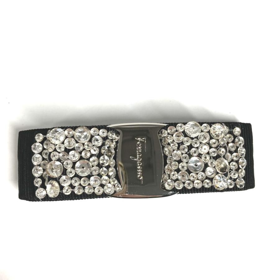 美品 Salvatore Ferragamo サルヴァトーレフェラガモ ヴァラ リボン りぼん アクセサリー クリスタル ビジュー バレッタ ブラック【中古】 |  | 01