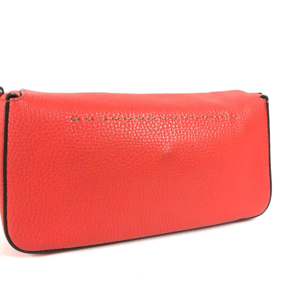 フェンディ FENDI セレリア  マンマバケット 肩掛け カバン ショルダーバッグ レザー レッド FENDI（フェンディ） セレリア 肩掛け カバン マンマバケット
