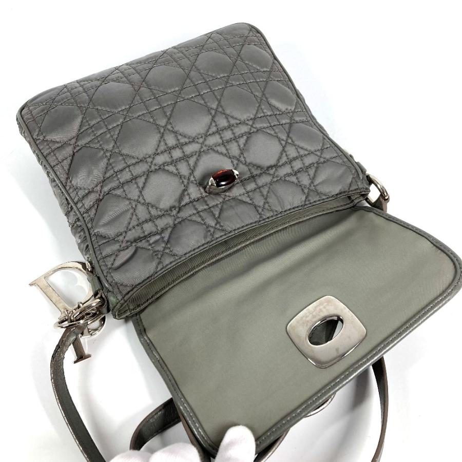 Dior ディオール ロゴ カナージュ キルティング 斜め掛け ポシェット フラップ ショルダーバッグ グレー系 ユニセックス【中古】 |  | 01