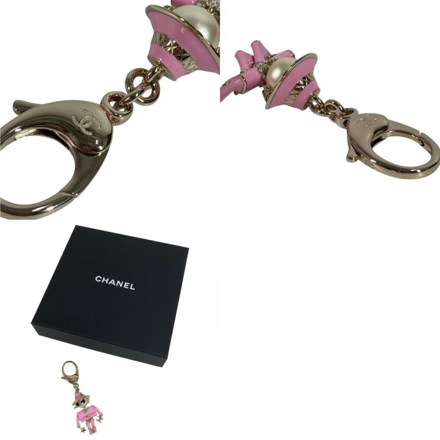 新品同様 CHANEL シャネル  シャネルドール CC ココマーク ロゴ  フェイクパール ハート バッグチャーム B25B キーホルダー ピンク【中古】 | CHANEL | 09