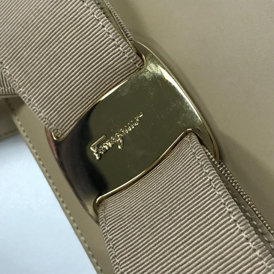 Salvatore Ferragamo サルヴァトーレフェラガモ BA214178 ヴァラ リボン 2WAY ショルダーバッグ ハンドバッグ レザー ベージュ【中古】 |  | 02